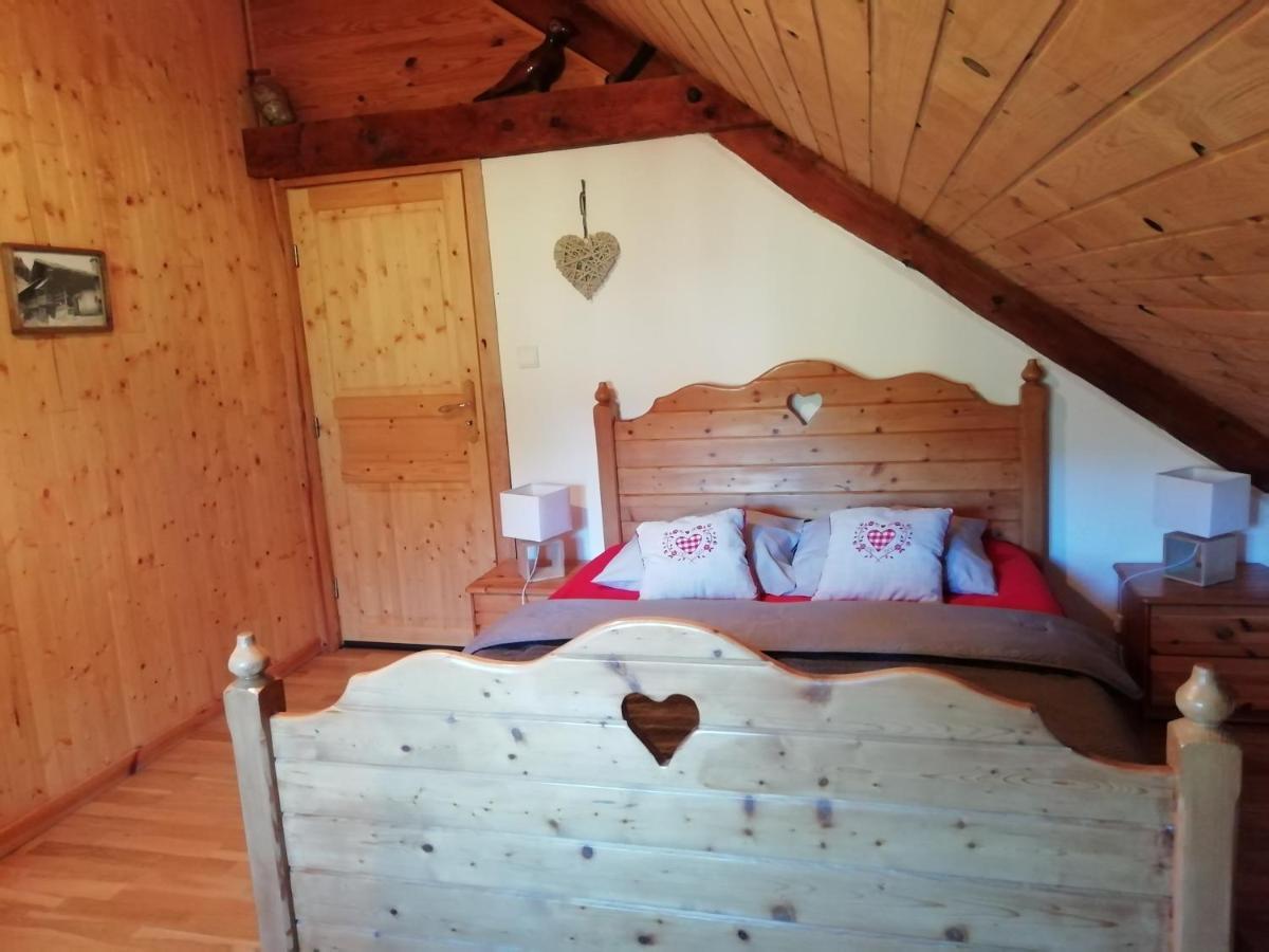 Bed and Breakfast La Grange Le Noyer  Exterior foto